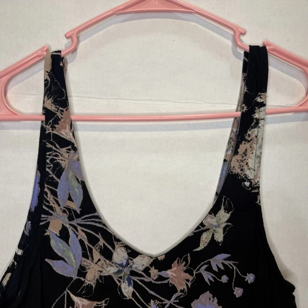 Free People Intimately Women's Size XS Black Floral V-Neck Ruffle Sleeveless Top